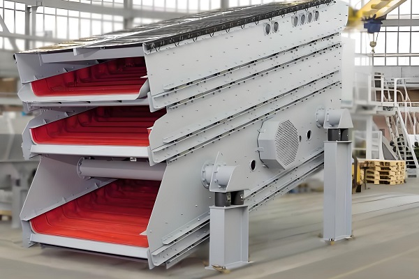 The role and technological development of household waste tr