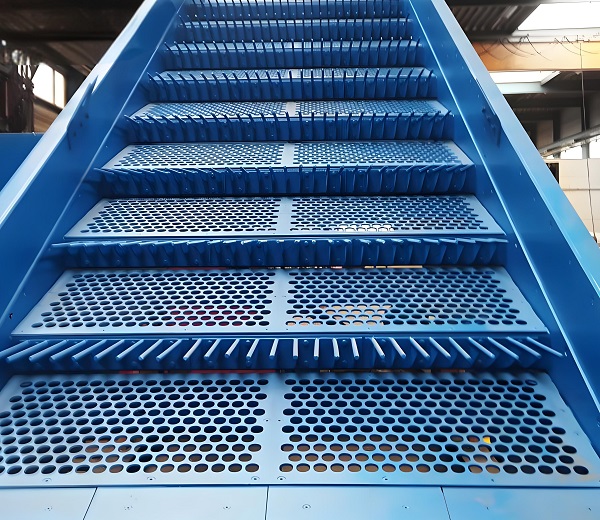 Application and Effect of Finger Screens in Garbage Screening(图3) 02.jpg