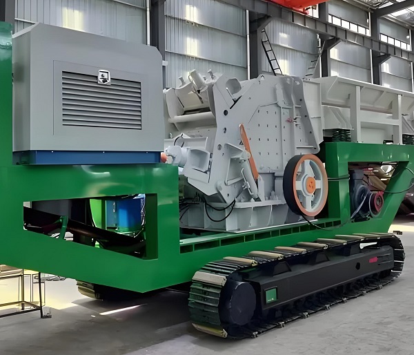 Advantages and characteristics of Zhongcheng Machinery tracked mobile crushing and screening station(图1) 01.jpg