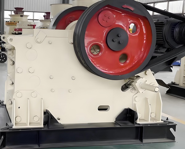 Types of crushers and characteristics of various crushers(图1) 01.jpg