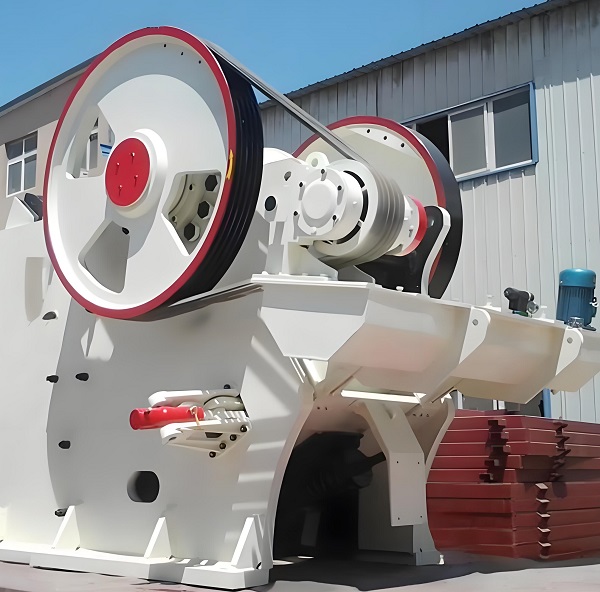 Product and service advantages of Zhongcheng Machinery Jaw Crusher(图3) 03.jpg
